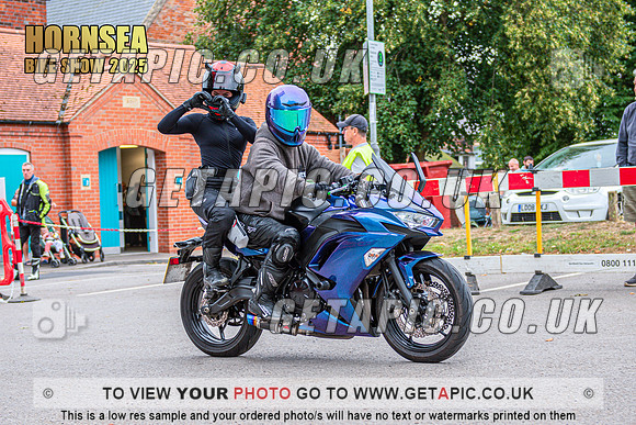 TW2508-1738_LOGO_ON_PHOTO