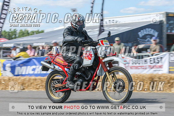 GP2508-5330-C_LOGO_ON_PHOTO