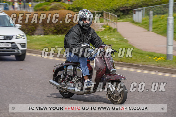 RS2204_6847