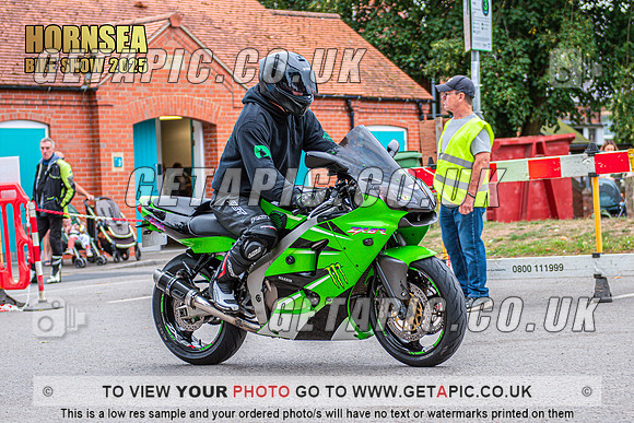 TW2508-1741_LOGO_ON_PHOTO