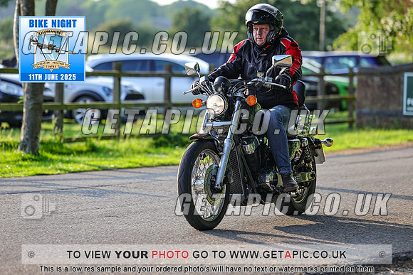 PR2506-08827_LOGO_ON_PHOTO