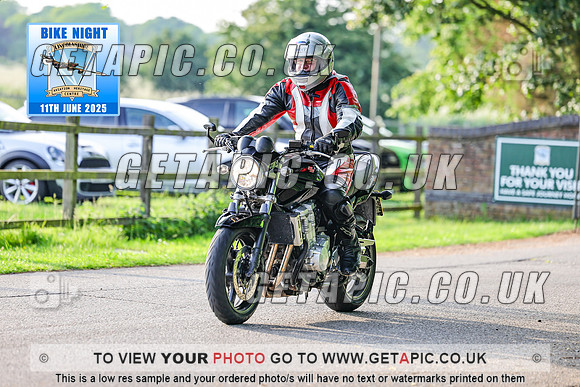 PR2506-07910_LOGO_ON_PHOTO