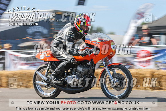 GP2508-6429-C_LOGO_ON_PHOTO