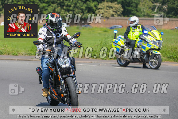 GP2405-4565-C_LOGO_ON_PHOTO