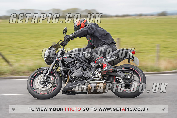 RS2203_6710