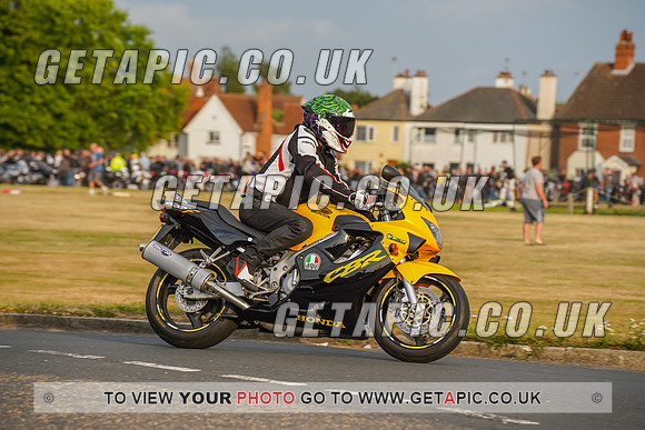 RS2207_8768