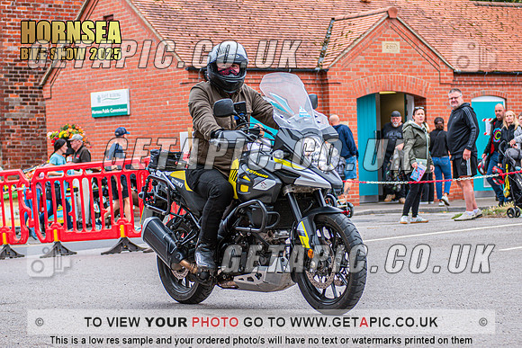 TW2508-4631_LOGO_ON_PHOTO