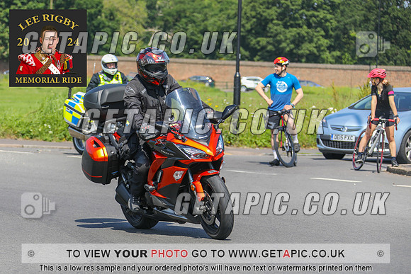 GP2405-4555-C_LOGO_ON_PHOTO