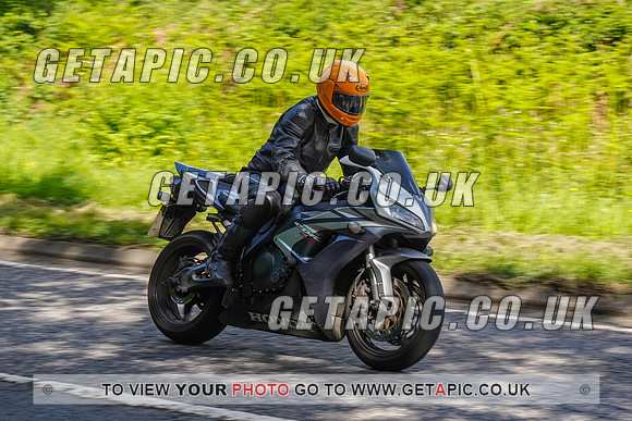 RS2205_17124