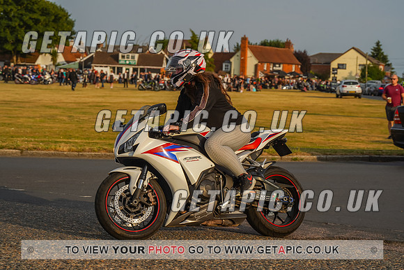 RS2207_8967