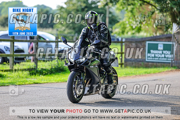 PR2506-07122_LOGO_ON_PHOTO