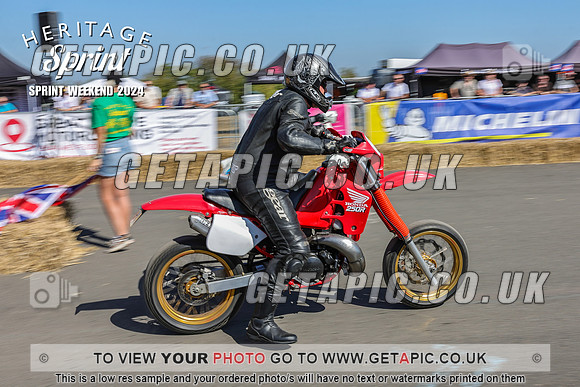 PR2408-02558-C_LOGO_ON_PHOTO