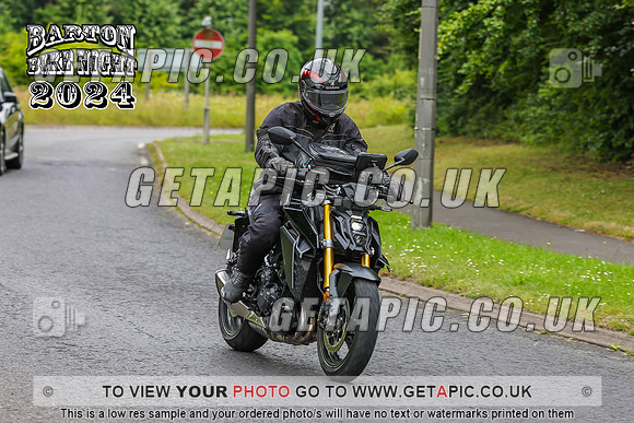 PR2407-100_LOGO_ON_PHOTO