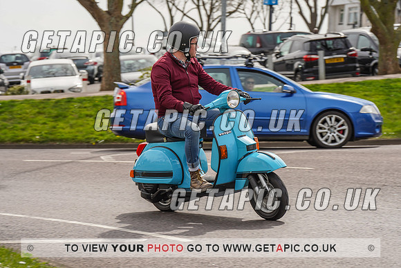 RS2204_10024