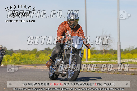 GP2405-0007-C_LOGO_ON_PHOTO