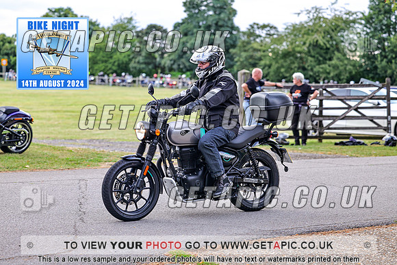 PR2408-13432_LOGO_ON_PHOTO