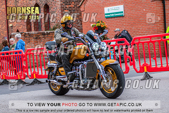 TW2508-0335_LOGO_ON_PHOTO
