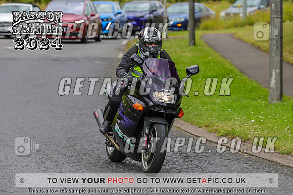 PR2407-003_LOGO_ON_PHOTO