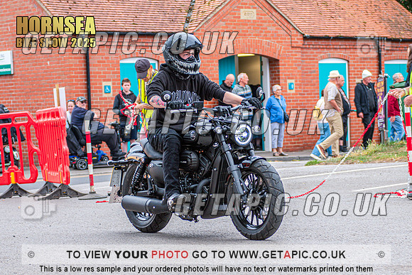 TW2508-2943_LOGO_ON_PHOTO