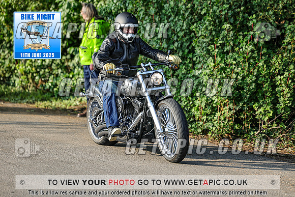 PR2506-08425_LOGO_ON_PHOTO