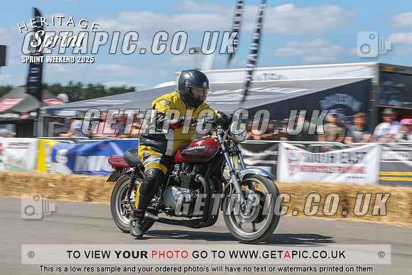 GP2508-5411_LOGO_ON_PHOTO