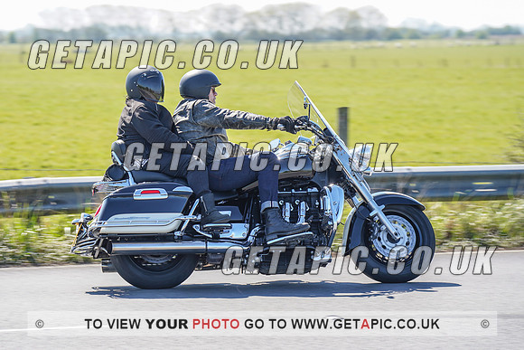 RS2204_2552