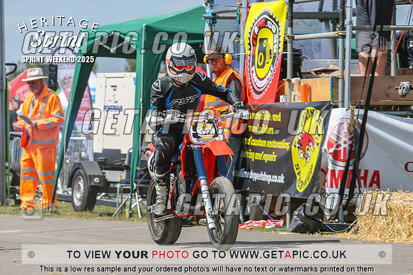 GP2508-4111_LOGO_ON_PHOTO