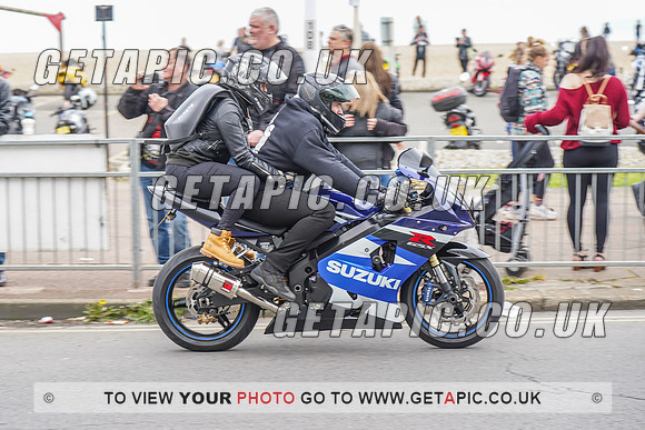 RS2205_13582