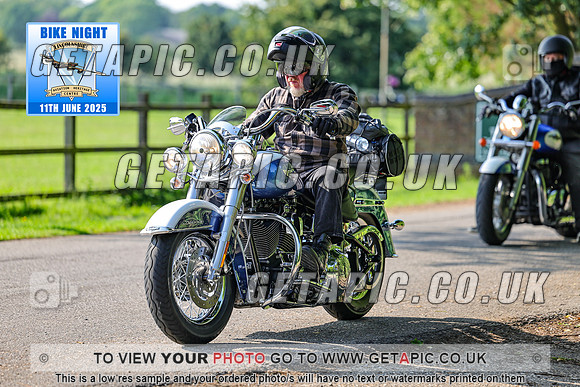 PR2506-02590_LOGO_ON_PHOTO
