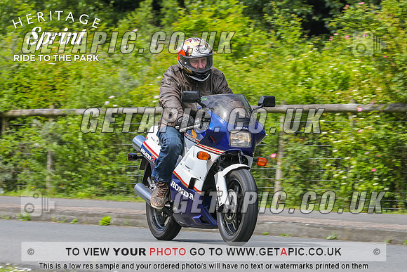 GP2406-1389-C_LOGO_ON_PHOTO