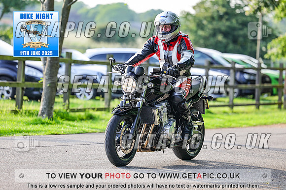 PR2506-07912_LOGO_ON_PHOTO