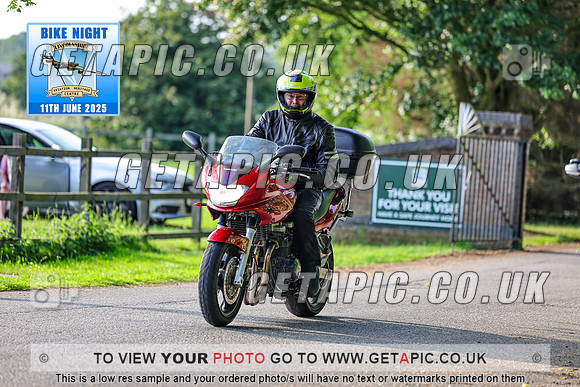 PR2506-07129_LOGO_ON_PHOTO