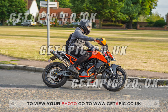 RS2207_8639