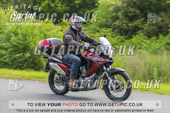 GP2406-1422-C_LOGO_ON_PHOTO