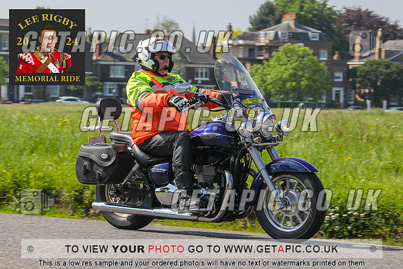 GP2405-3463-C_LOGO_ON_PHOTO
