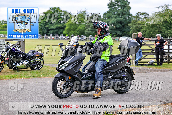 PR2408-13438_LOGO_ON_PHOTO