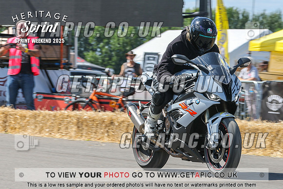 GP2508-5556-C_LOGO_ON_PHOTO