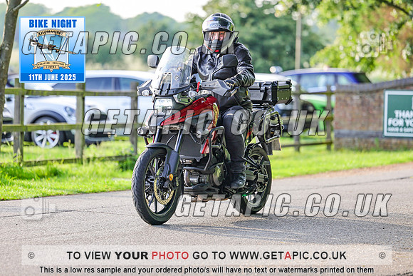PR2506-07920_LOGO_ON_PHOTO