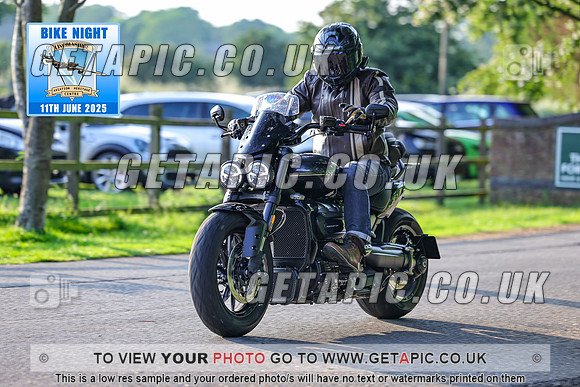 PR2506-08814_LOGO_ON_PHOTO