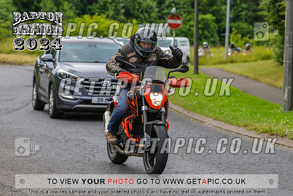 PR2407-2673_LOGO_ON_PHOTO