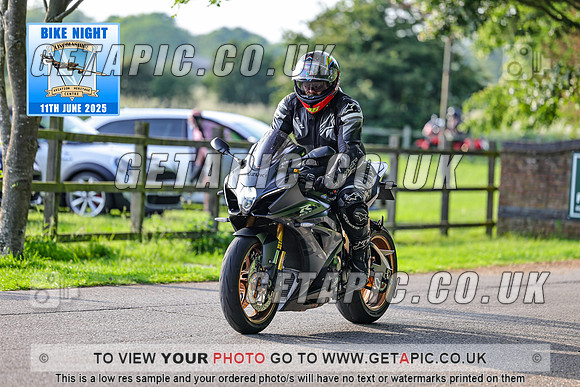 PR2506-07112_LOGO_ON_PHOTO