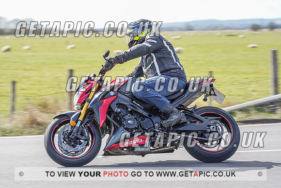 RS2204_1054