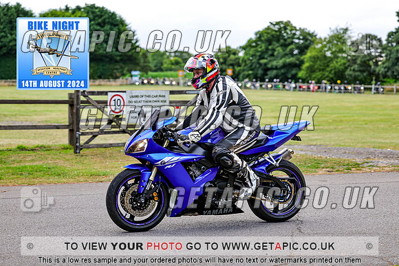 PR2408-12701_LOGO_ON_PHOTO
