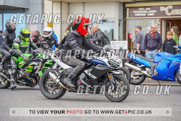 RS2205_6736