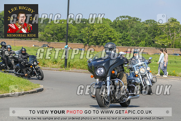 GP2405-4048-C_LOGO_ON_PHOTO