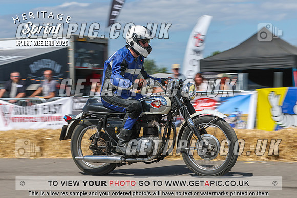 GP2508-4445_LOGO_ON_PHOTO