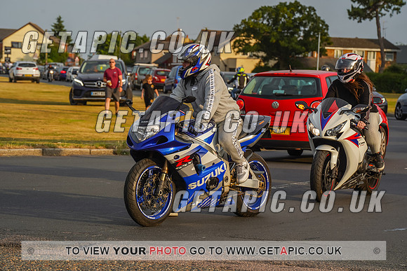 RS2207_8961
