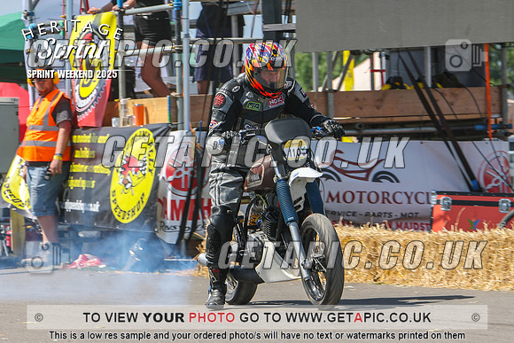 GP2508-4704-C_LOGO_ON_PHOTO