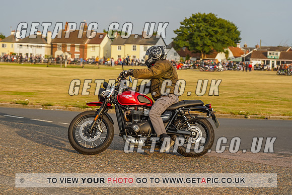 RS2207_9016