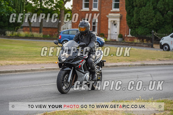 RS2207_8469